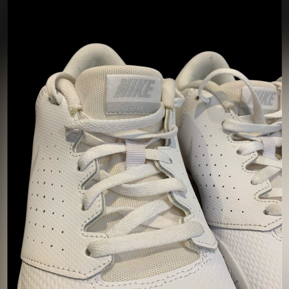 Women’s Nike Cheer Sideline IV White Shoes - Picture 2 of 13